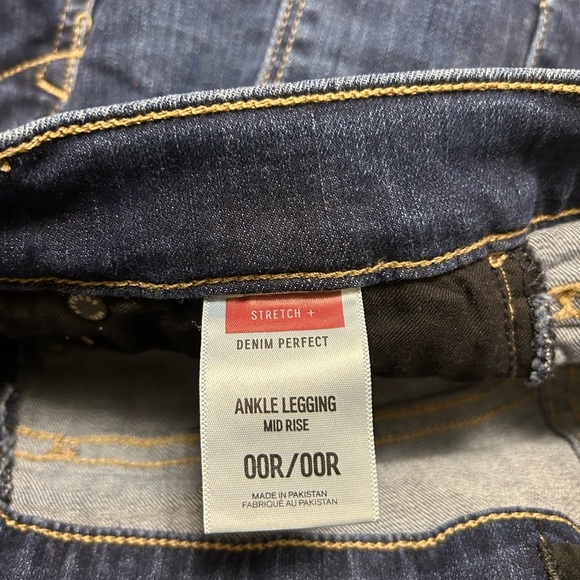 Express Women's stretch ankle legging mid rise Blue Jeans size 00R - Picture 4 of 4